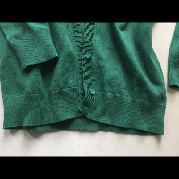 Talbots Kelly Green Cardigan Sweater. - Picture 4 of 7